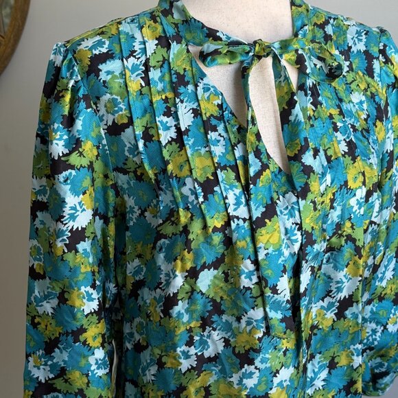 Kate Hill Silk Floral Tie-Neck Blouse – Blue Green Print – Size 14 - Picture 3 of 8